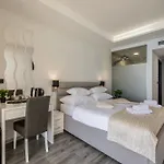 Sea View Luxury Seven Of Nine Penzion
