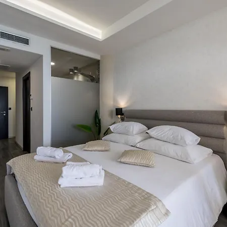Sea View Luxury Seven Of Nine Πανσιόν