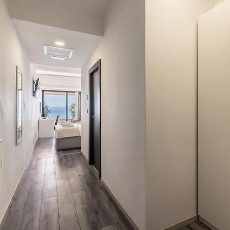 Guest house Sea View Luxury Seven Of Nine Split