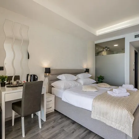 Sea View Luxury Seven Of Nine Πανσιόν