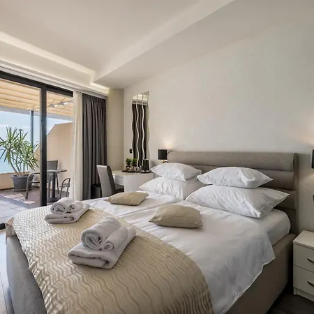 Sea View Luxury Seven Of Nine Affittacamere