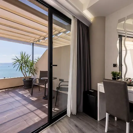 Affittacamere Sea View Luxury Seven Of Nine 4*