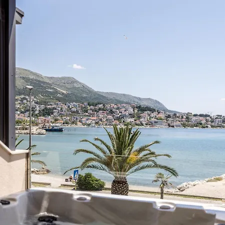 Sea View Luxury Seven Of Nine 4* Spalato