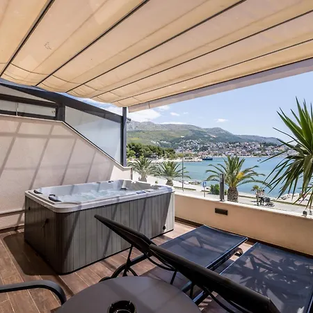 Sea View Luxury Seven Of Nine 4*