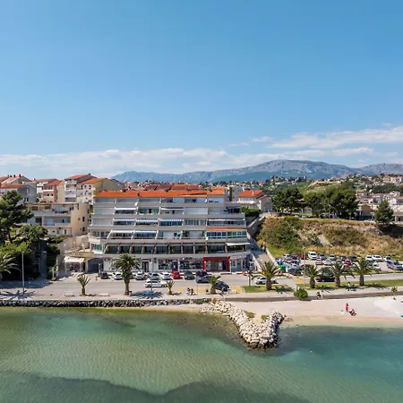 Sea View Luxury Seven Of Nine Konukevi Split