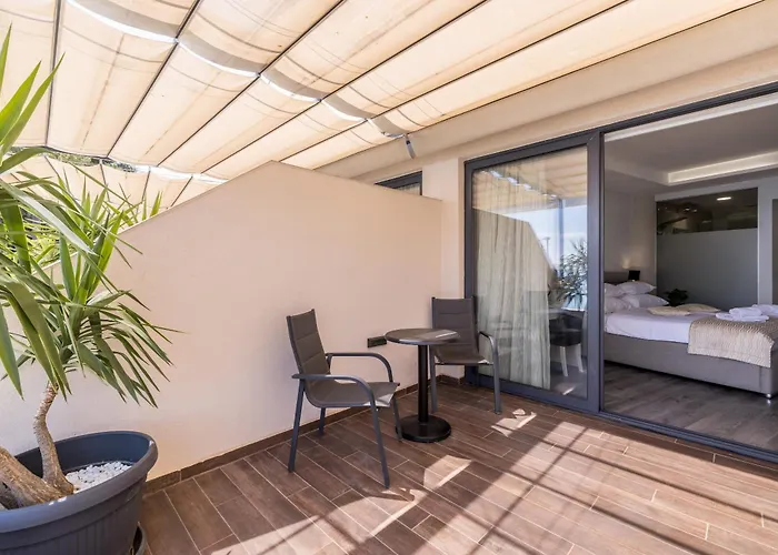 Sea View Luxury Seven Of Nine