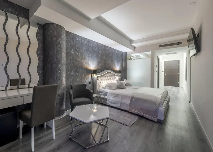 Sea View Luxury Seven Of Nine ゲストハウス 4*