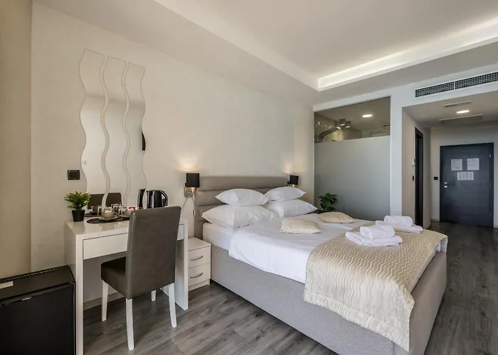 Sea View Luxury Seven Of Nine Pensión