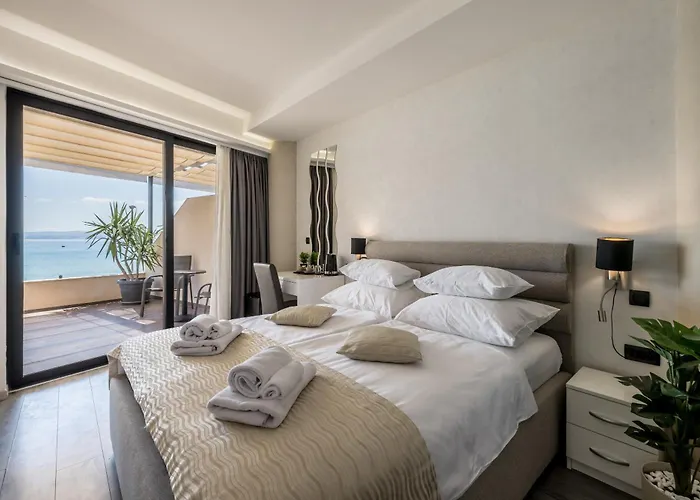 Sea View Luxury Seven Of Nine Pensión