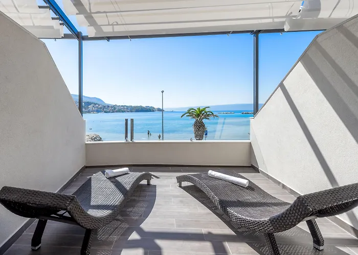 Sea View Luxury Seven Of Nine Pensión 4*