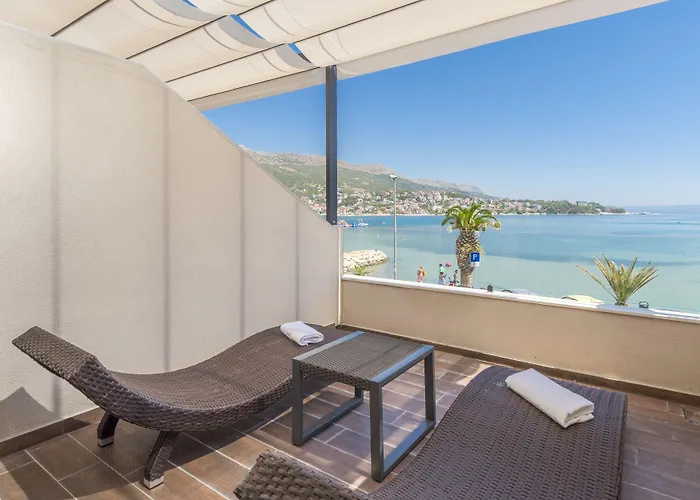 Sea View Luxury Seven Of Nine 4*